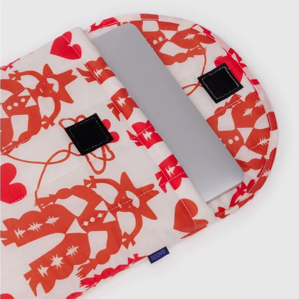 Baggu Puffy Laptop Sleeve in 13”/14” in Cowgirls - Picture 2 of 2